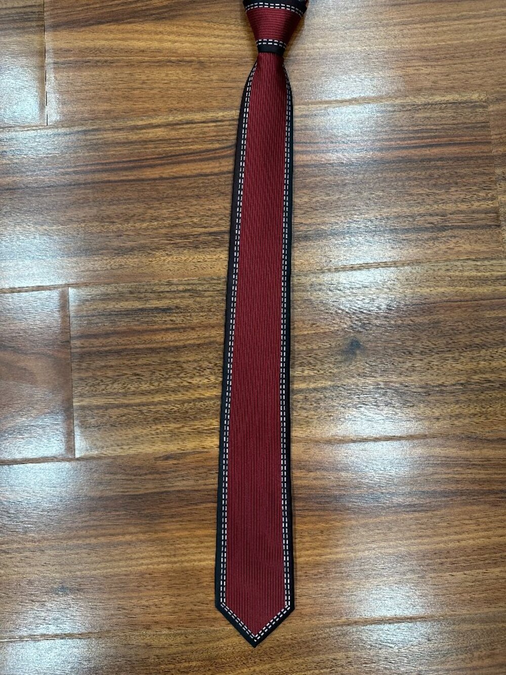 DANIEL Mens Burgundy Red Zipper Tie Pre-Tied Adjustable Slim Necktie